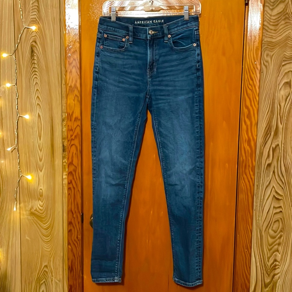 FINAL MARKDOWN- American Eagle 90s Skinny Jean